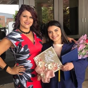 Meet your Posher, Luanelly